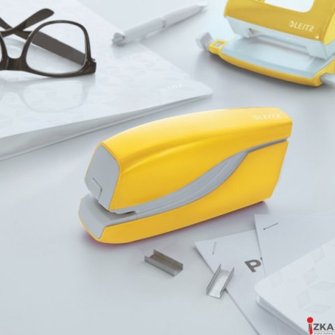 Zszywacz elektryczny na baterie WOW, żółty, 3 lata gwarancji, 10 kartek 55661016 LEITZ