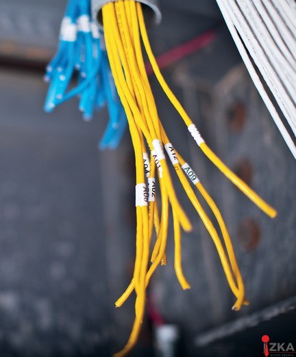 Taśma nylonowa RHINO elastyczna - biała 12 mm (do opisu kabli i przewodów) 18488 DYMO